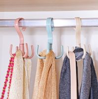 1个创意四爪家用可旋转挂钩衣柜多功能4爪挂包包塑料领带挂钩收纳挂 礼品代发 0.7元起